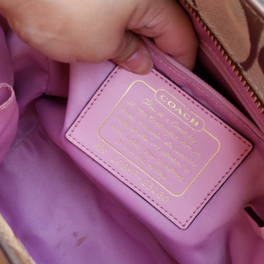 Coach Purse - Picture 4 of 8